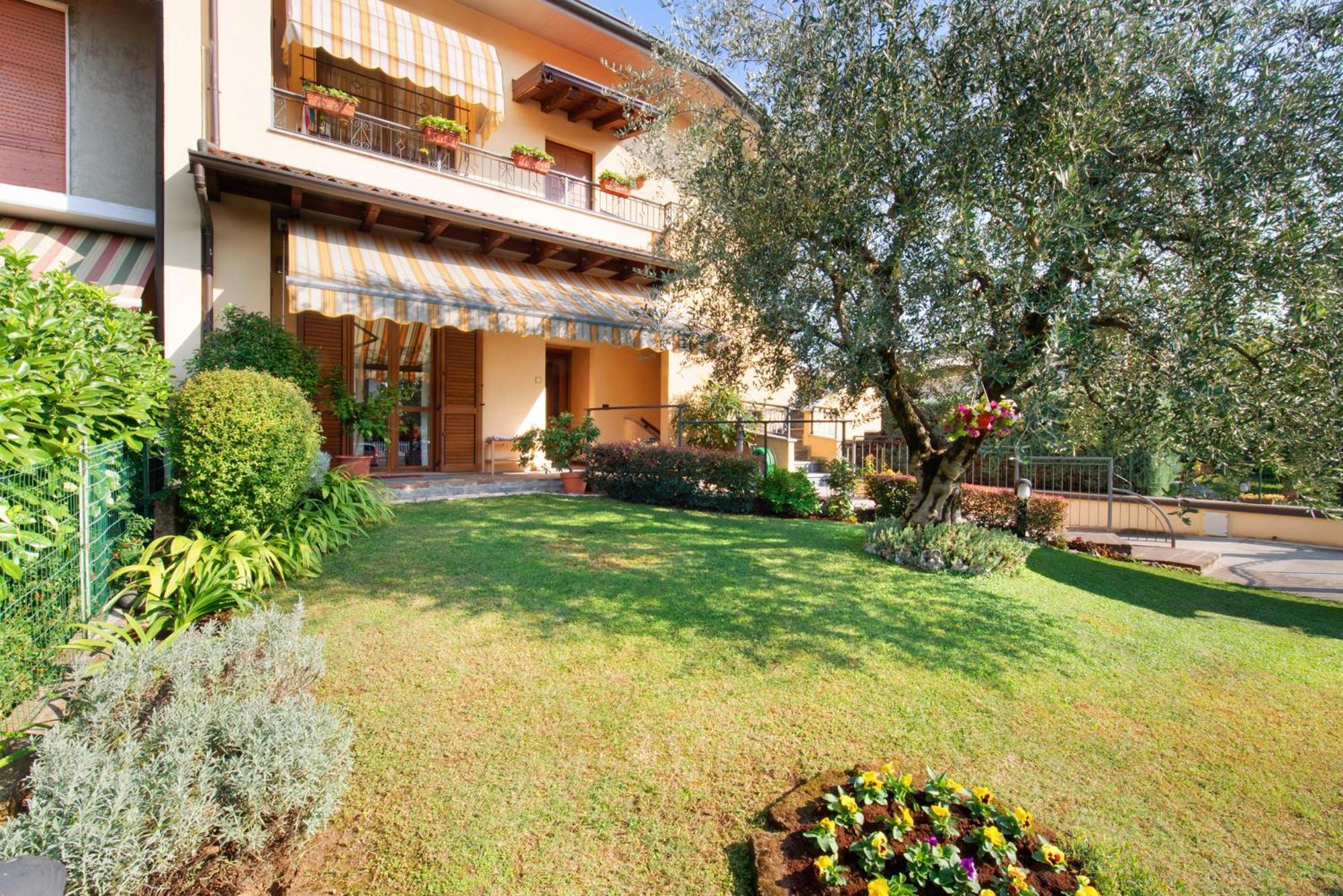 Casa Elli Villa Osio Sotto Eksteriør billede
